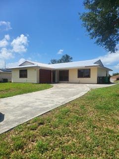/international/us/613-sw-pueblo-terrace-port-st-lucie-fl-110107576512/