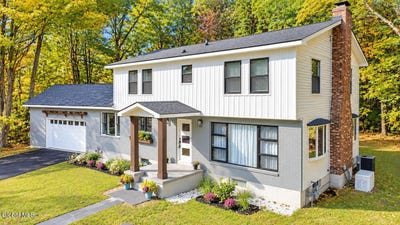 /international/us/206-van-aernem-road-ballston-spa-ny-110120532244/