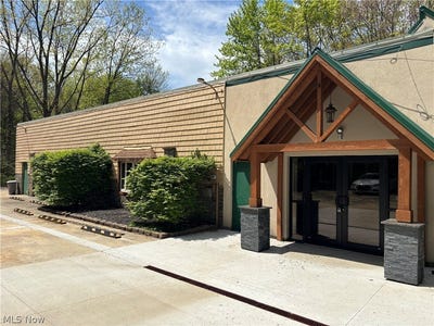 /international/us/7984-olde-8-road-northfield-oh-110107935392/