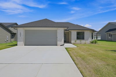 /international/us/602-elmwood-st-park-city-ks-110109349104/
