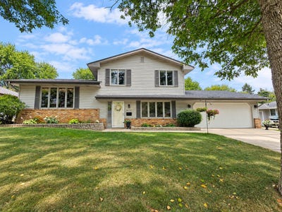 /international/us/4632-oregon-avenue-n-new-hope-mn-110119903233/