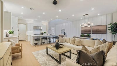 /international/us/978-snowberry-place-montebello-ca-110104540931/