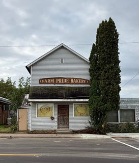 /international/us/223-main-street-gays-mills-wi-110110320127/
