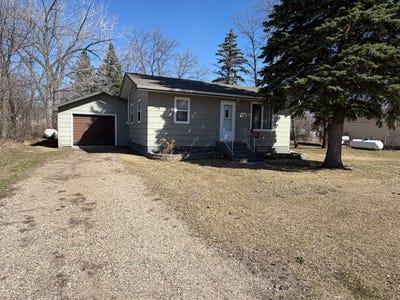 /international/us/307-n-hamlin-st-mcville-nd-110107932998/