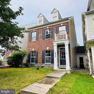 /international/us/16924-chimera-place-woodbridge-va-110100410624/