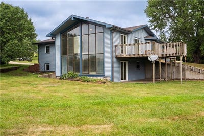 /international/us/596-e-1732-road-baldwin-city-ks-110100896703/