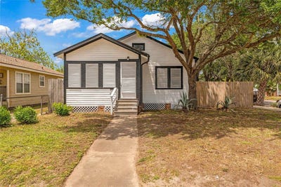 /international/us/4102-ursuline-street-galveston-tx-110107487317/