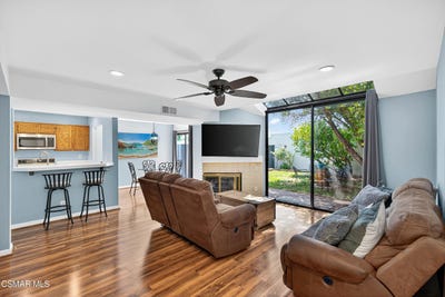 /international/us/1182-tivoli-lane-simi-valley-ca-110100984057/
