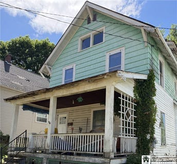 /international/us/38-van-buren-street-jamestown-ny-110108640727/