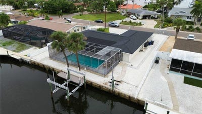 /international/us/9911-royal-palm-drive-bradenton-fl-110120121082/
