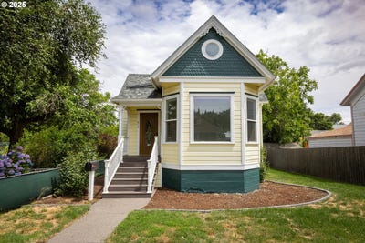 /international/us/215-w-9th-st-the-dalles-or-110100389852/