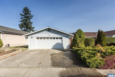 /international/us/102-hilltop-dr-unit-b-sequim-wa-110106676225/