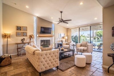 /international/us/75114-concho-drive-indian-wells-ca-110106589746/