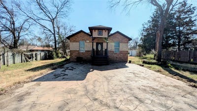 /international/us/409-giles-street-mineola-tx-110107761388/