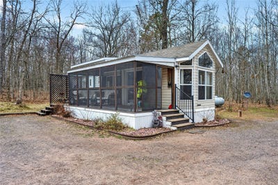 /international/us/w8169-woodburn-avenue-trego-wi-110107571909/