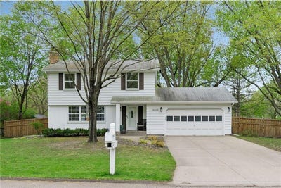 /international/us/16408-norwood-lane-minnetonka-mn-110107873131/