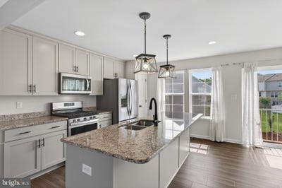 /international/us/80-capshaw-road-martinsburg-wv-110108710341/
