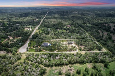 /international/us/387-corral-rd-smithville-tx-110108177657/