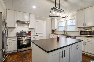 /international/us/79-mcmillan-street-brent-al-110104571857/