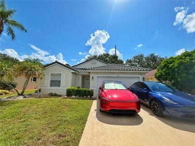/international/us/2411-nw-184th-ter-pembroke-pines-fl-110120113999/