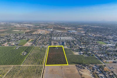 /international/us/240-kern-street-kingsburg-ca-110087864945/