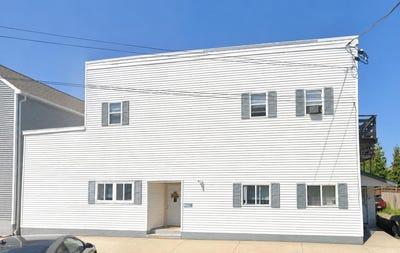 /international/us/n8807-main-street-brillion-wi-110108233214/