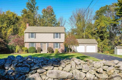 /international/us/29-depot-road-stratham-nh-110106616677/