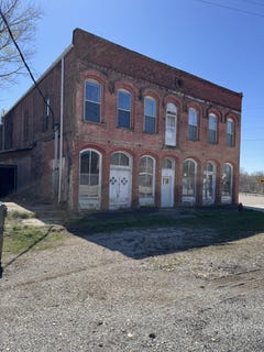 /international/us/7637-north-street-seligman-mo-110108017785/