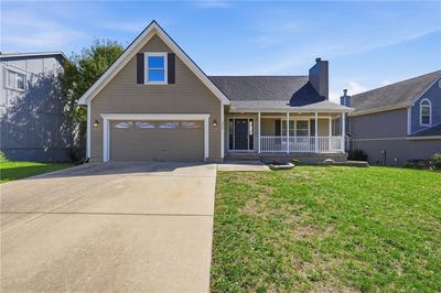 /international/us/205-n-highland-drive-raymore-mo-110120135059/