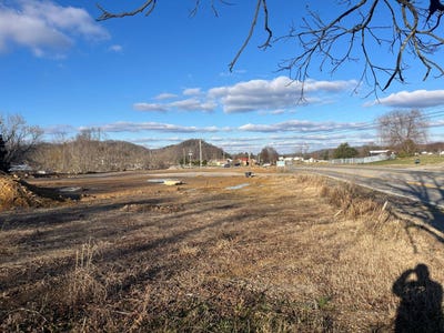 /international/us/1009-north-main-st-burkesville-ky-110104908909/