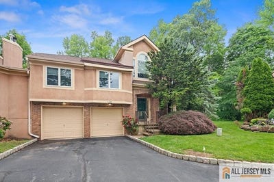 /international/us/124-kingsland-circle-south-brunswick-nj-110100327219/