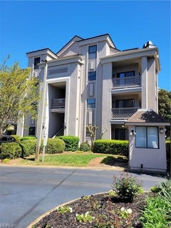 /international/us/409-harbour-point-virginia-beach-va-110108795937/