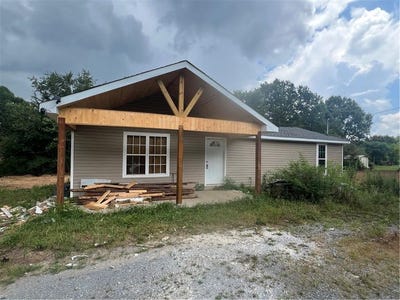/international/us/332-old-calhoun-road-sw-plainville-ga-110101065087/