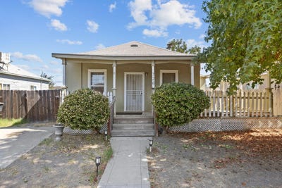 /international/us/726-s-garden-street-visalia-ca-110110396922/