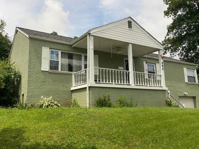 /international/us/904-baier-street-saint-albans-wv-110100315239/