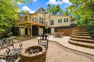 /international/us/125-houston-street-clemson-sc-110107456453/