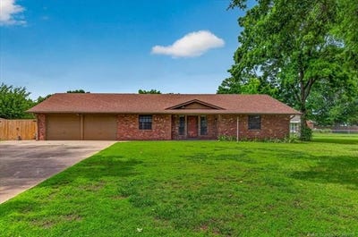 /international/us/5908-whitney-lane-bartlesville-ok-110108478370/