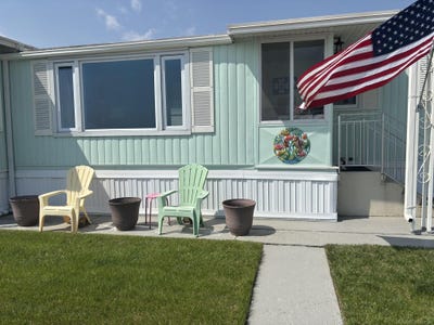 /international/us/127-shoreline-drive-port-sanilac-mi-110106146628/