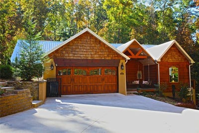 /international/us/301-cedar-creek-drive-sunset-sc-110107827725/
