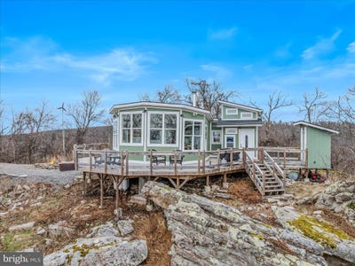 /international/us/288-blumb-lane-great-cacapon-wv-110106352361/