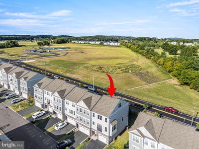 /international/us/164-larrabee-way-royersford-pa-110106056239/