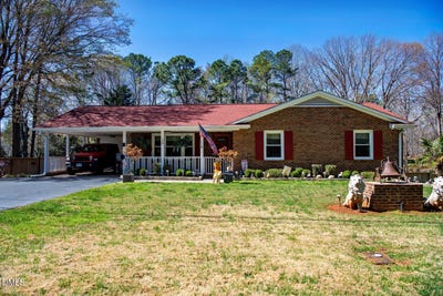 /international/us/108-miller-road-hillsborough-nc-110106526073/