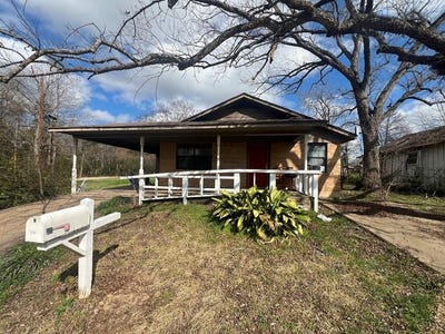 /international/us/210-ash-crockett-tx-110097516031/
