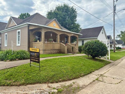 /international/us/545-lanterman-street-bridgeport-il-110108408813/