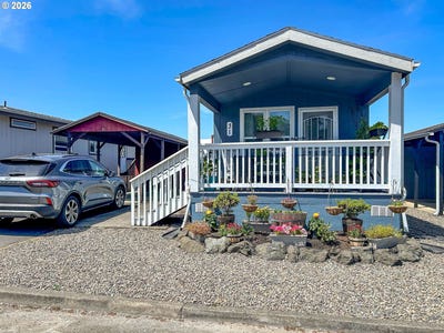/international/us/31-manor-loop-roseburg-or-110108479876/