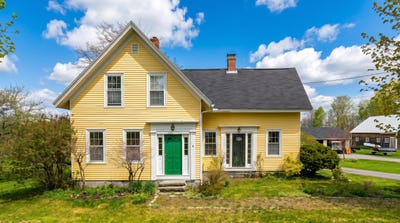 /international/us/389-higgins-road-pittsfield-me-110108447015/