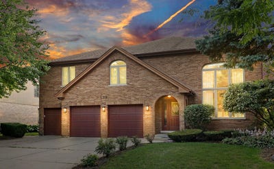 /international/us/196-rosedale-court-bloomingdale-il-110108722175/