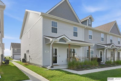 /international/us/2219-n-aaron-way-fremont-ne-110109155701/