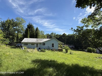 /international/us/116-baird-street-harveys-lake-pa-110108982173/