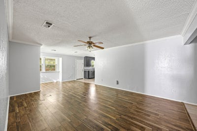 /international/us/606-circleview-drive-mansfield-tx-110108388202/
